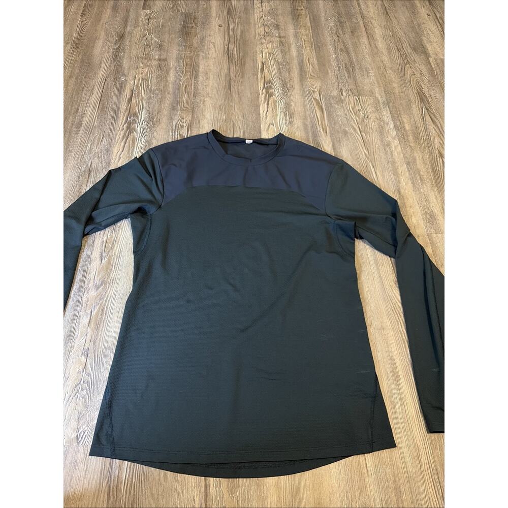 Lululemon Metal Vent Tech Long Sleeve Shirt 2.0 in Dark Forest Green